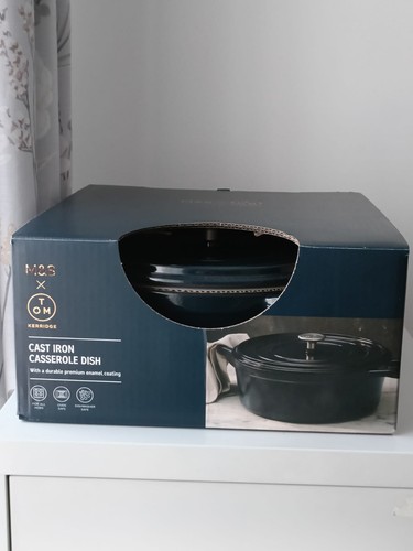Cast iron casserole dish tom - casserole,