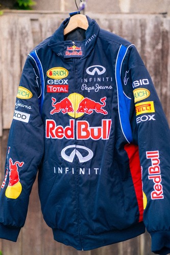 Red bull racing infiniti - red,