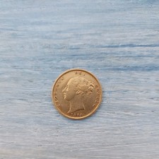 22Ct Gold Shield Back Half Sovereign 1874 Die No 25  QV Young Head London mint