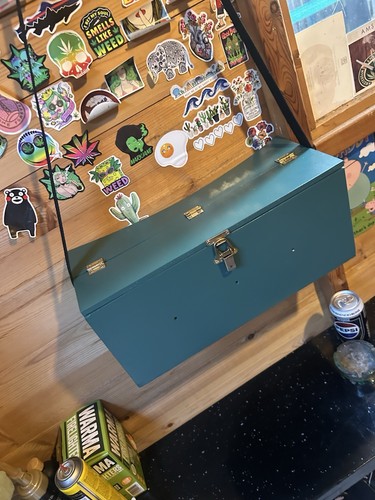 Ferret carry box with - box,