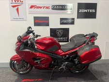 Triumph  Sprint 1050 ST Side