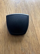 MERCEDES HFP / UDI CONNECTOR COVER PLATE A2038230230, 2038230230, 203 823 02 30