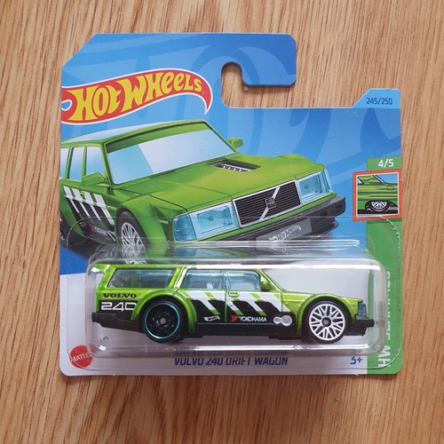 Hot wheels volvo - 240, drift