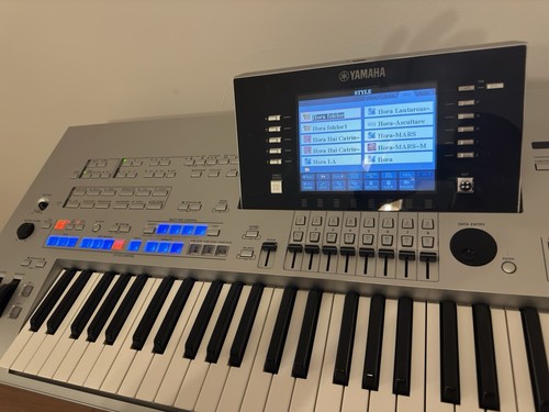 Yamaha tyros keyboard with - keyboard,