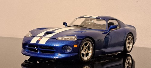 Scale 1996 dodge viper - scale,