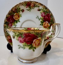  Royal Albert bone china Old