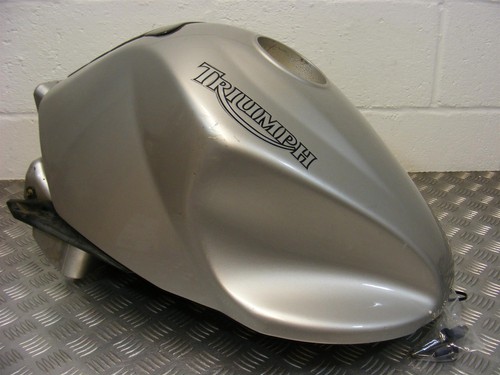 Triumph sprint 1050 fuel - triumph,