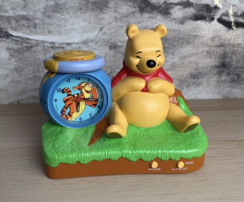 Winnie the pooh tigger - winnie,