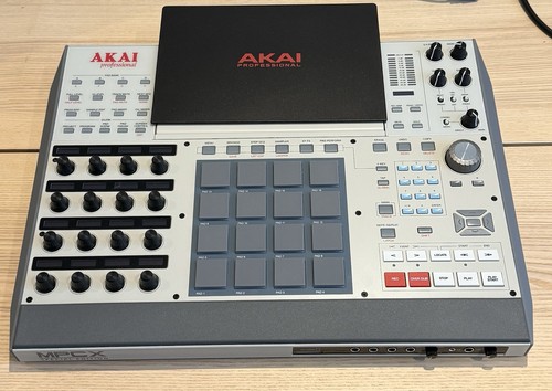 Akai mpc standalone music - x, se