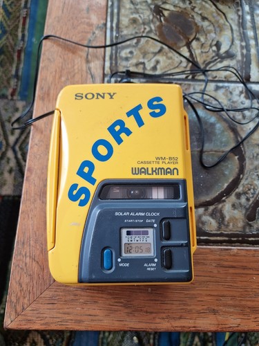 Sony b52 sports walkman - sony, wm-b52