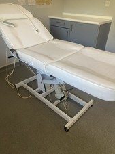White Electric Massage Couch