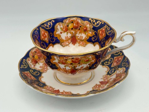 Royal albert heirloom - royal, cup