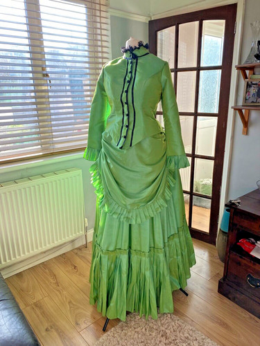 Victorian day dress civil - victorian, war