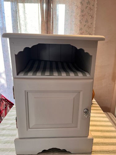 Bedside cabinet shabby - cabinet, chic.
