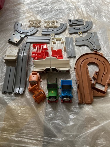 Tomy thomas friends - thomas, &