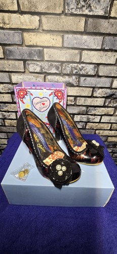 Irregular choice forest row - forest,