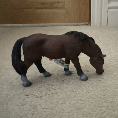 Schleich 2004 brown grazing