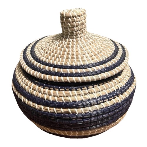 Arley basket with - lid, by