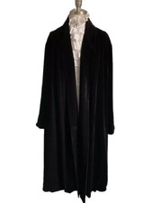 VINTAGE BLACK VELVET COAT SIZE