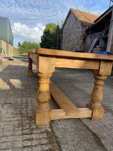 Refectory table - refectory,