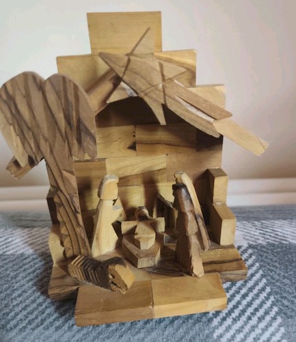 Handcrafted olive wood - handcrafted,