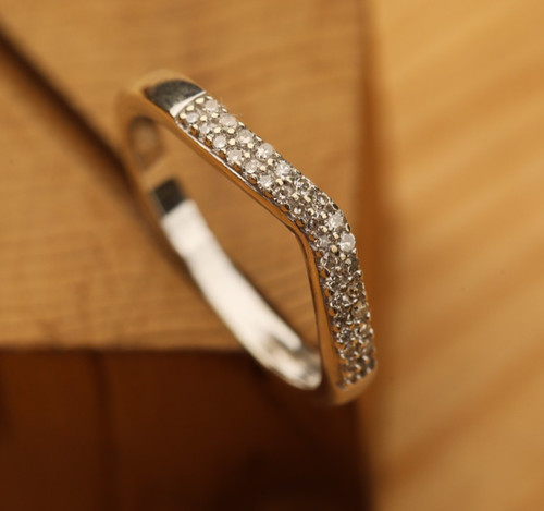 9ct solid white gold - gold, wishbone