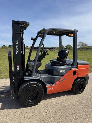 Toyota tonne diesel - toyota, 3.5