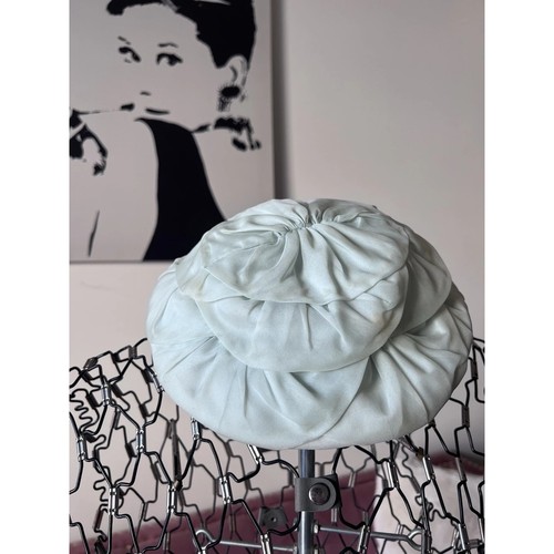 Vintage light blue - blue, tiered