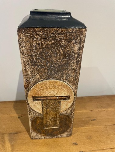 Troika pottery shoulder vase - pottery,