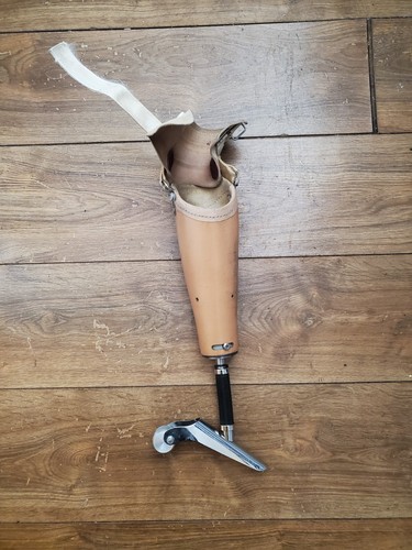 Vintage below the - the, knee