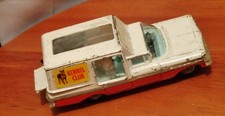 Vintage Corgi 486 Chevrolet Impala Kennel Club Van from 1963 with 3 dogs 