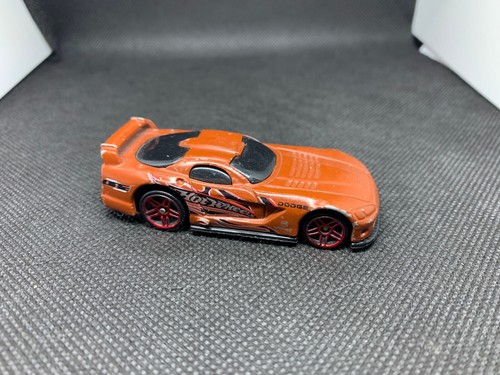 Hot wheels 2005 dodge - -,