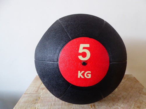 5kg medicine ball with handles - 5kg,