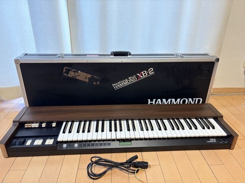 Hammond xb 2 organ - is”,