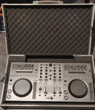 Pioneer Traktor DDJ-T1 DJ
