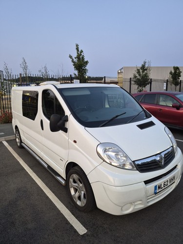 Vauxhall vivaro campervan 2012 - campervan,