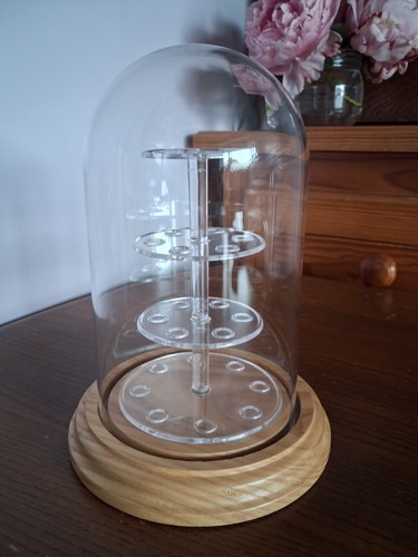 Vintage thimble display - thimble,
