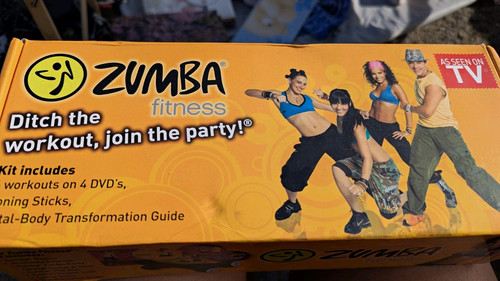 High street zumba - street, tv