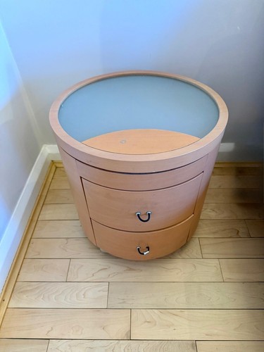 Hulsta round bedside - 2,