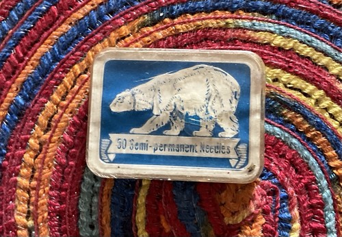 Polar bear gramophone - polar,