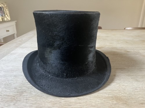 Vintage silk top hat size - top,