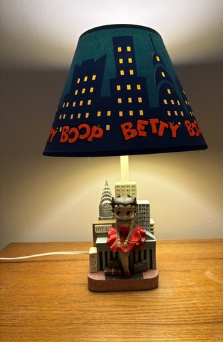 Vintage 1998 retired - retired, betty