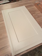 Replacement kitchen doors . tramline Shaker style. white matt (see back picture)