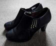 Pitillos Black Leather Zip up Ankle Boot Shoes Size: EU39 UK 6