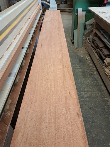 Constructional mahogany veneer - constructional,