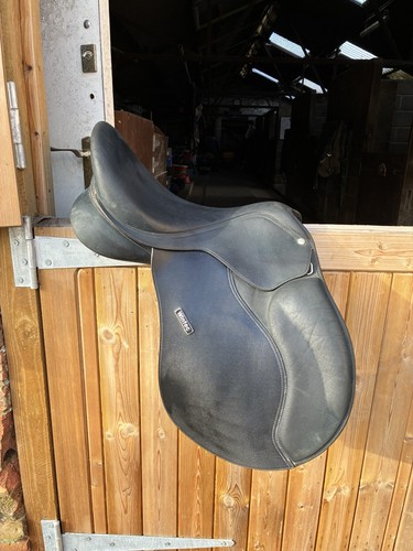 Wintec saddle 17 - 17”,