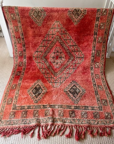 Traditional vintage pink - traditional,