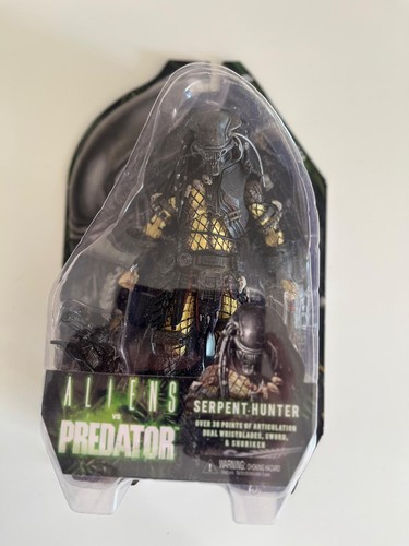 Neca serpent hunter - hunter, predator