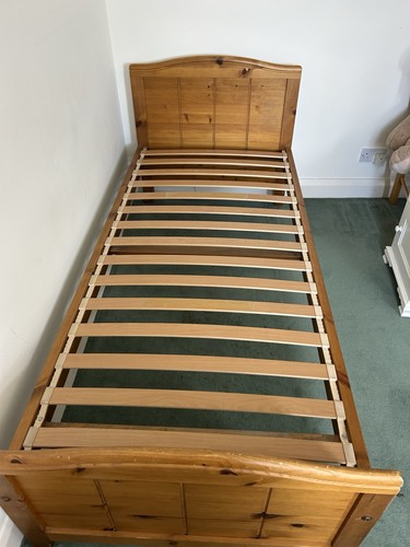 Reduced price single bed - single,
