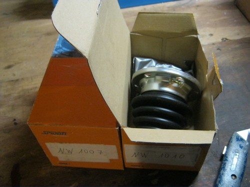 Triumph tr5 tr6 gaiter - tr6.,